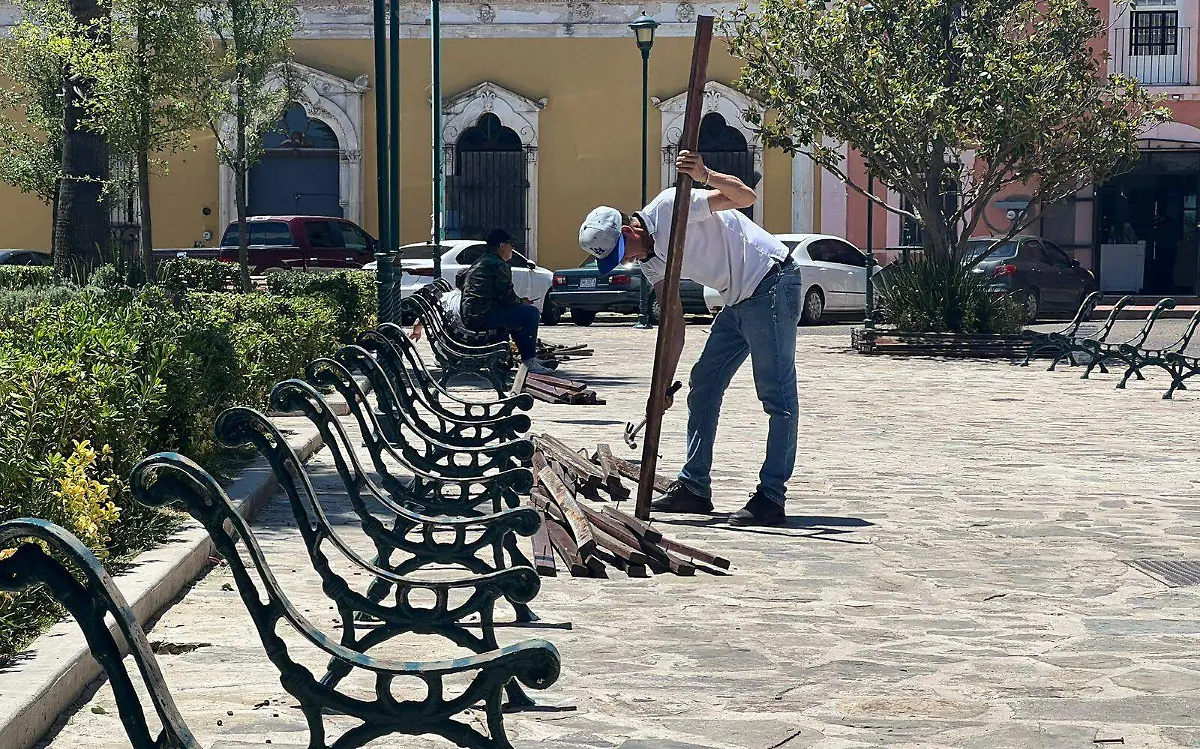 bancas de las plazas